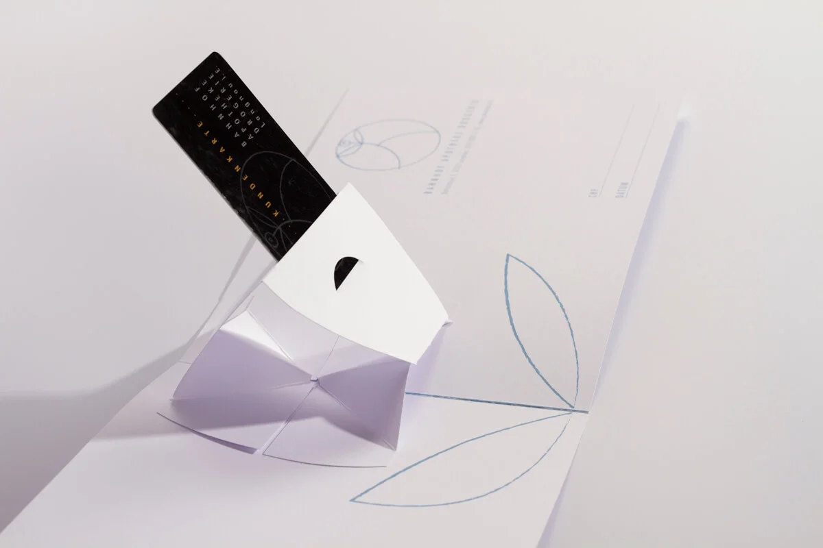 druckdesign_Tanner_Pop-Up-Hülle_für_Gutschein_Bahnhof_Apotheke_Drogerie_Langnau_007