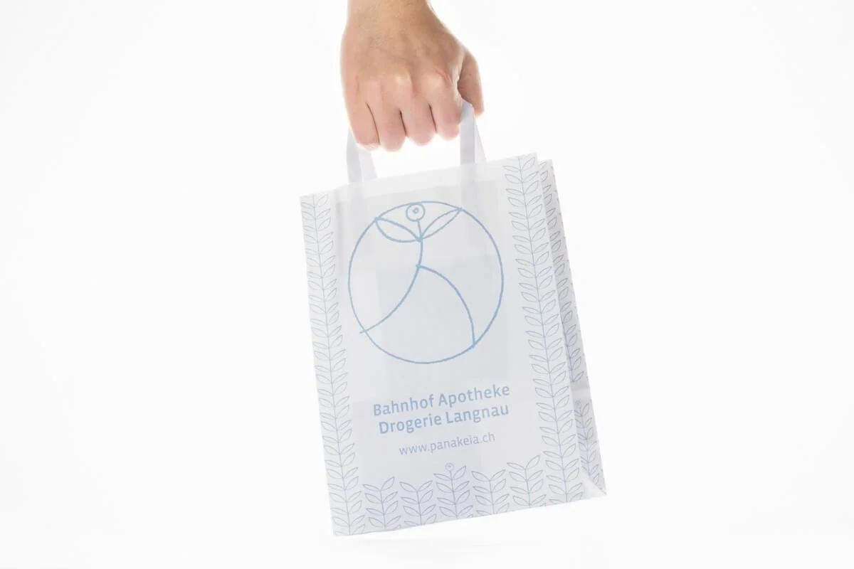 druckdesign_Tanner_Redesign_Bahnhof_Apotheke_Drogerie_Langnau_004